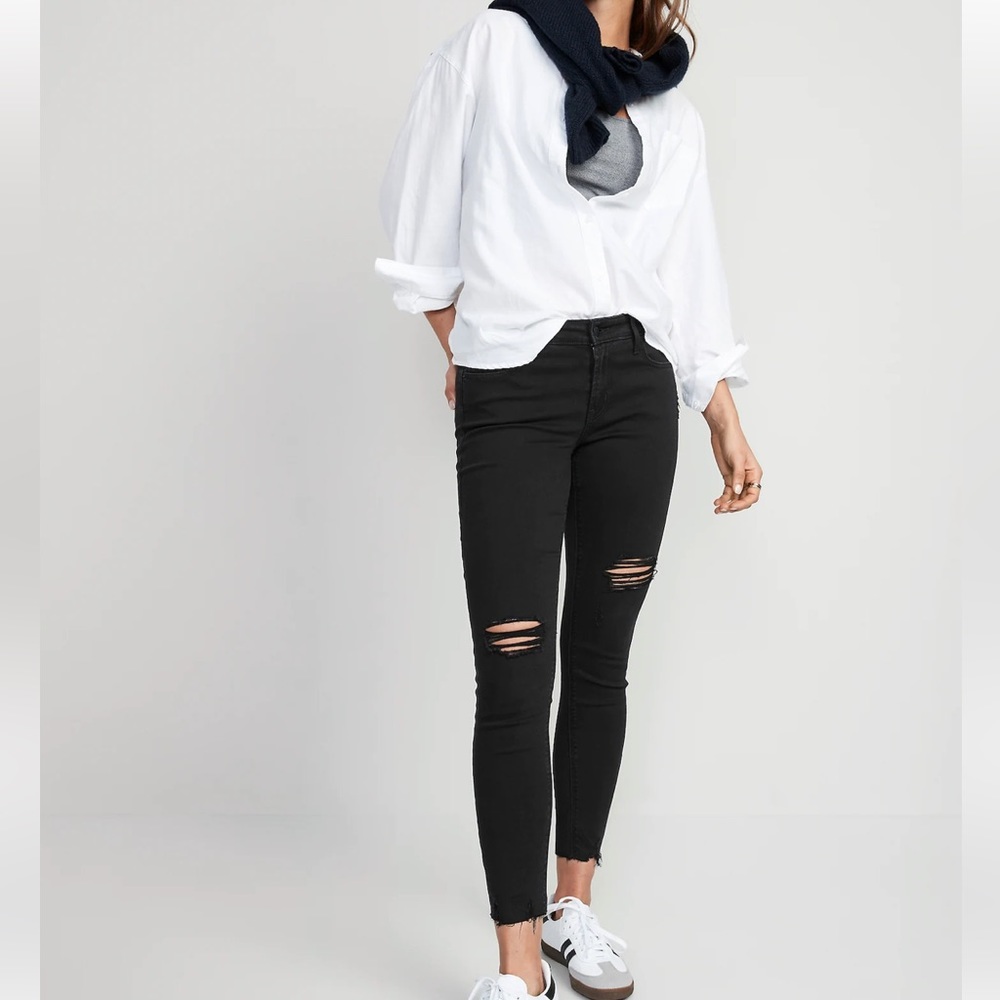 Old Navy Mid-Rise Rockstar Super-Skinny Raw-Edge Ankle Jeans